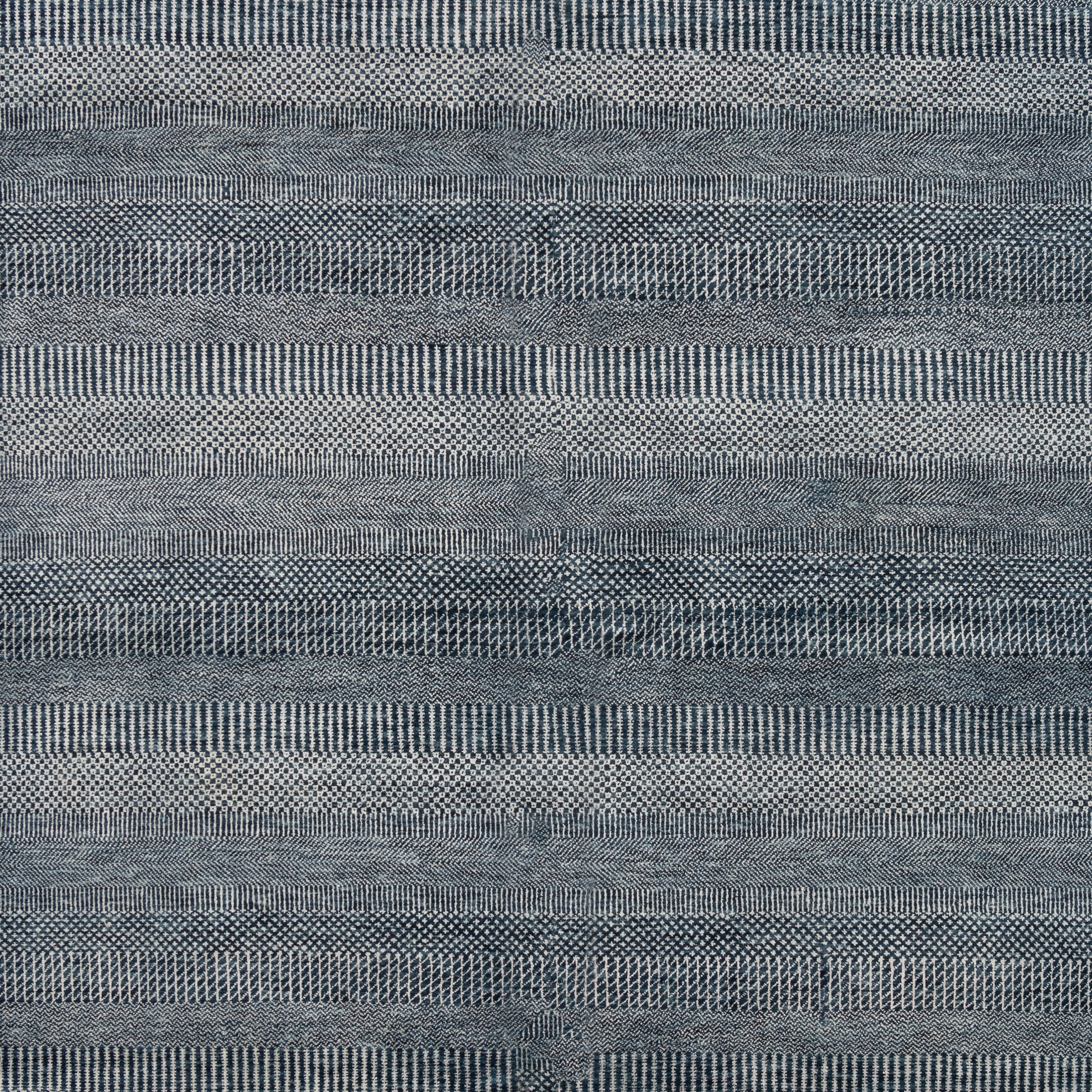 Grey Modern Wool Silk Blend Rug - 6' x 9'2"